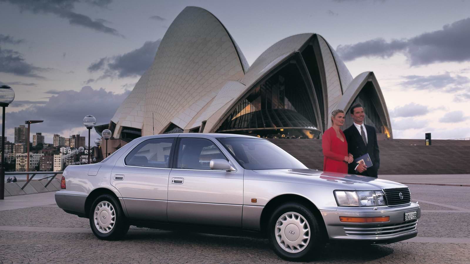 Lexus LS 400